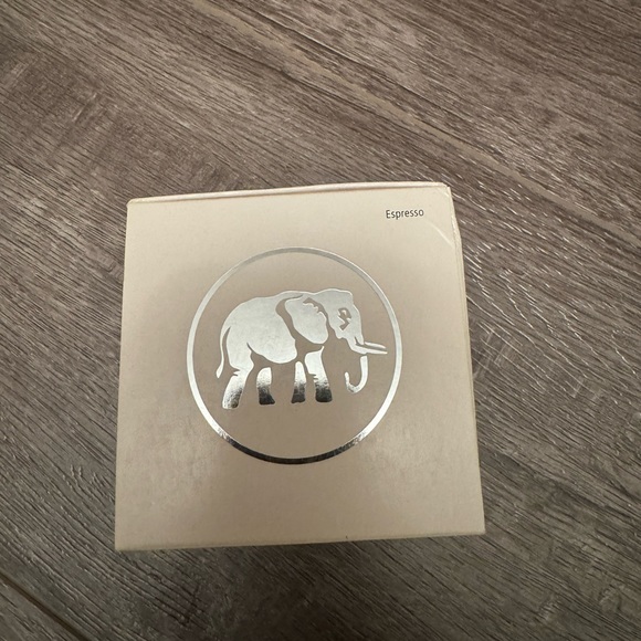 Brand new - chantecaille future skin cushion - Picture 6 of 6